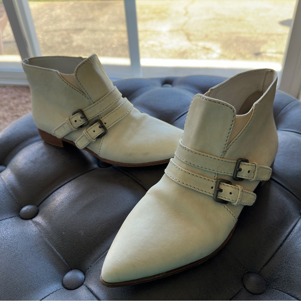 MIU MIU Size 37 Double Strap Cream Leather Booties